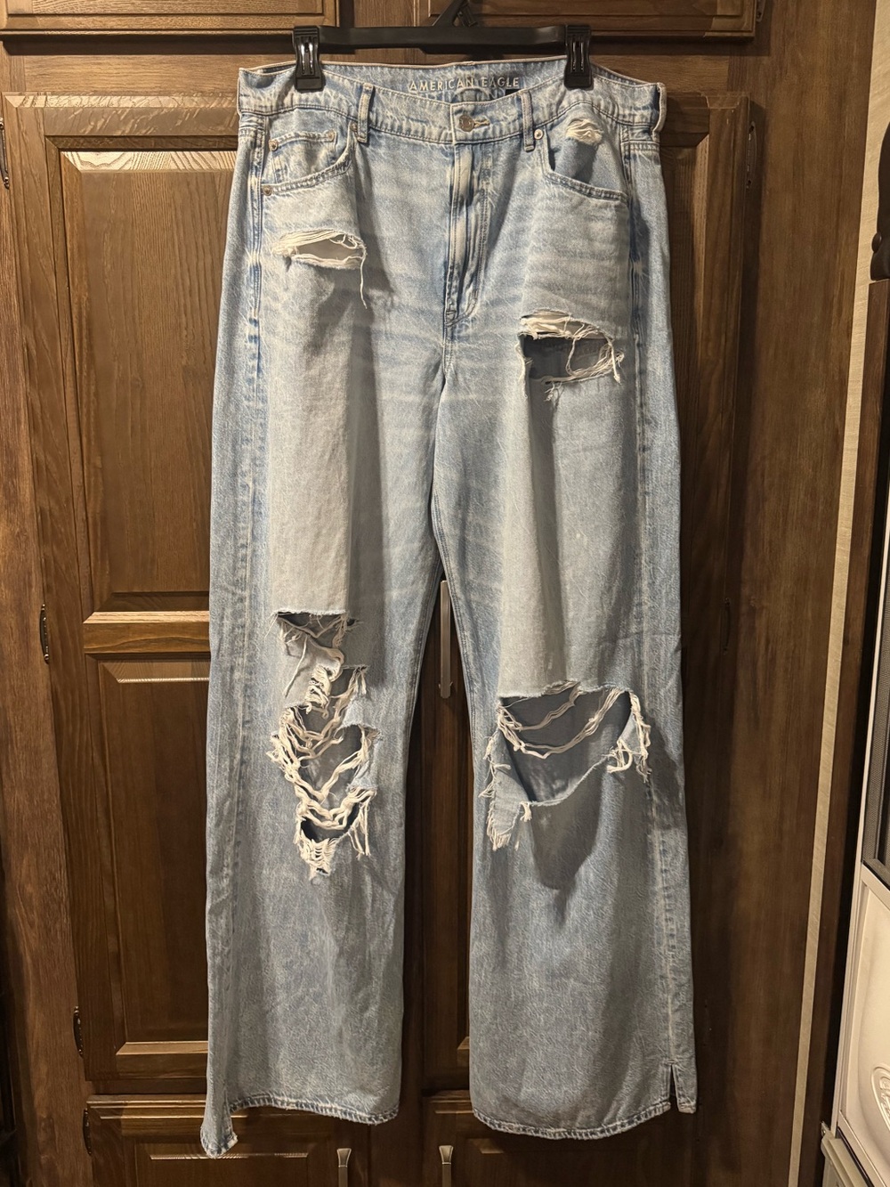 American Eagle Outfitters Light Wash Distressed Wide-Leg Jeans - 12 Extra Long